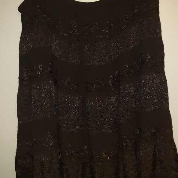 Black mini skirt - Picture 2 of 3